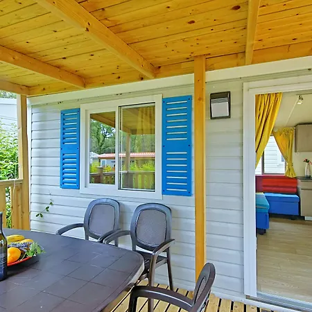 Brioni База отдыха 2*