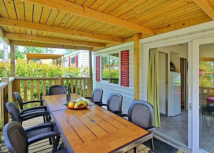 Brioni 홀리데이파크 2*